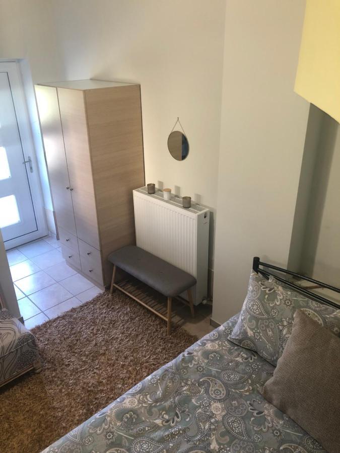 Poe Home Trikala ภายนอก รูปภาพ